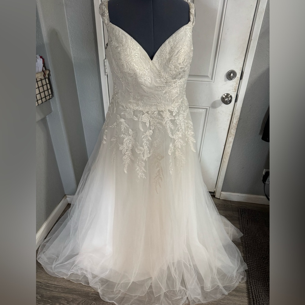 Beautiful Wedding Dress